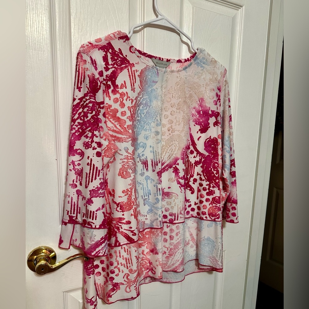 Multiples. Size Petite Large. 3/4 Sleeve Multicolor Abstract Print Top - Picture 2 of 3